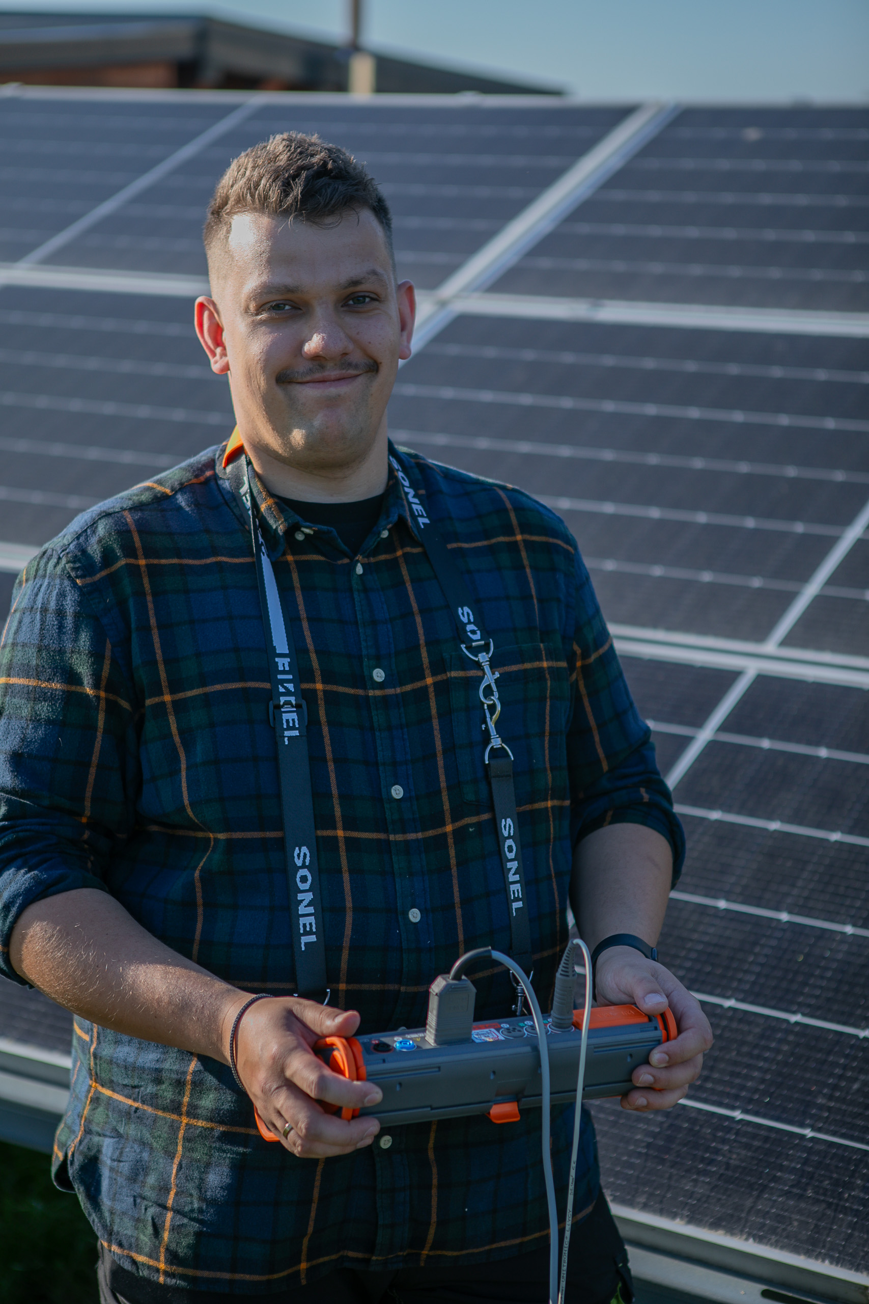 Krzysztof Kasperek — elektryk Lubartów, specjalista instalacji i pomiarów elektrycznych